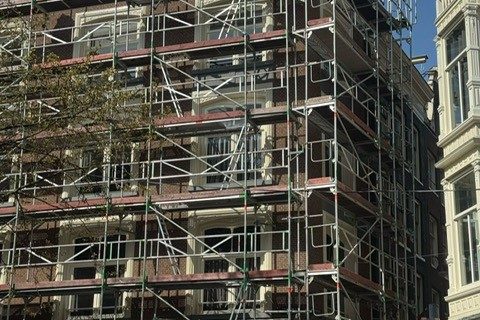 Geslaagde gevelrenovatie in het hart van Amsterdam
